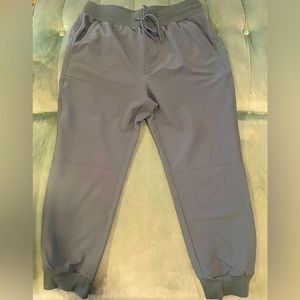 Old navy High-Waisted All-Seasons StretchTech Jogger Pants in Jade size large